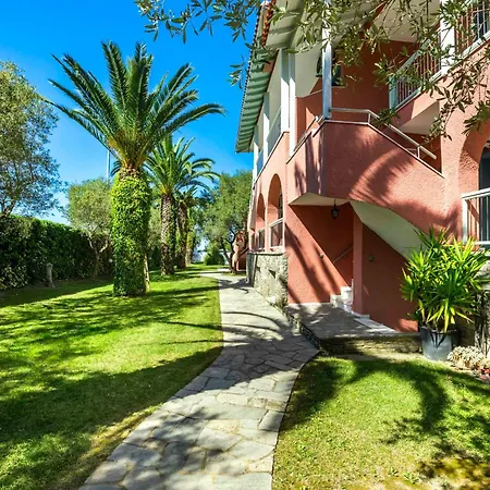 Village Hotel Hanioti