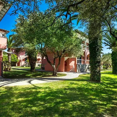 Village Hotel Hanioti