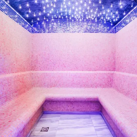 Village Hotel 3*