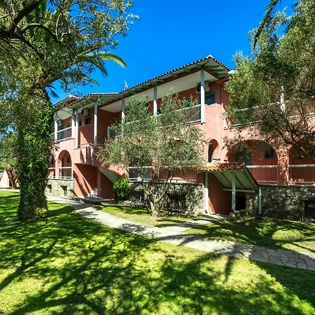 Village Hotel 3*