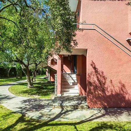 Hotel Village 3*
