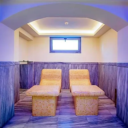 Hotel Village 3*