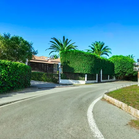 Hanioti Village Hotel 3*