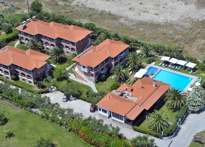 Hanioti Village Hotel 3*