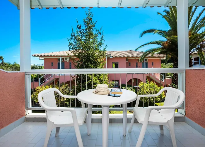 Hanioti Village Hotel 3*