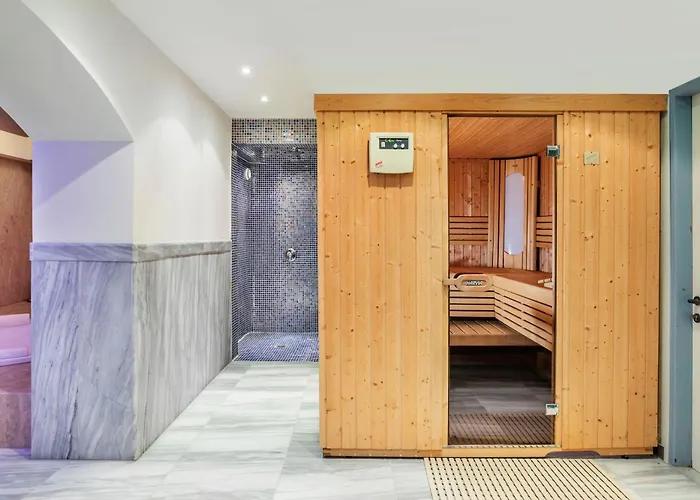 Hanioti Village Hotel