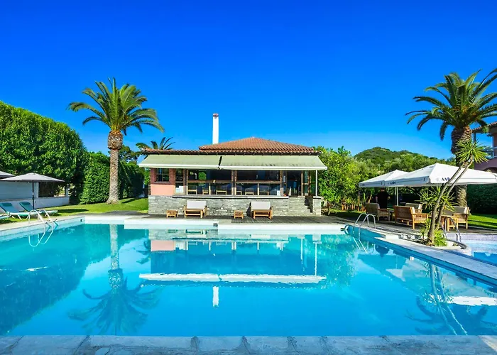 Hanioti Village Hotel 3*