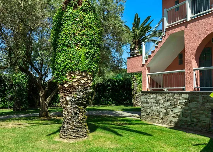 Hotel Hanioti Village 3*